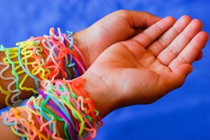Viele verschiedene Silly Bandz